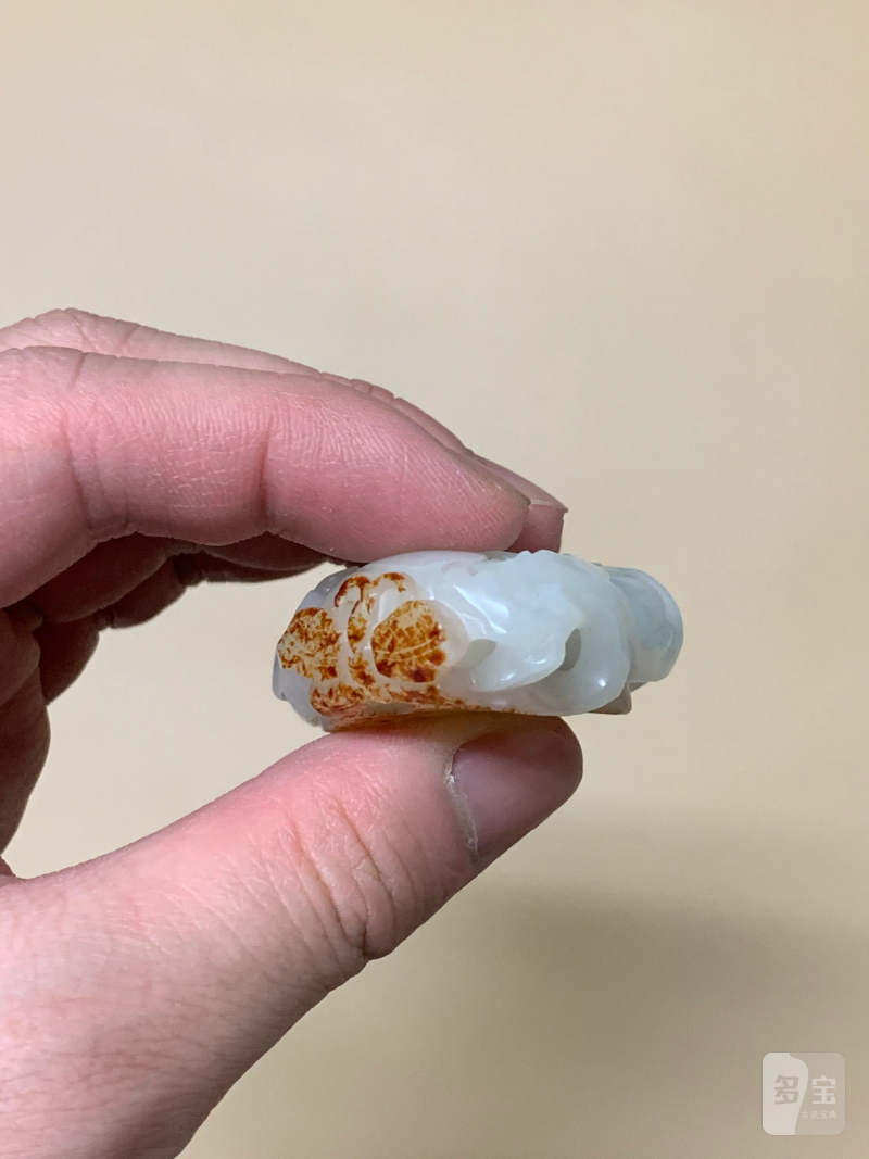 清 白玉红皮巧雕瓜果挂件 - 图6